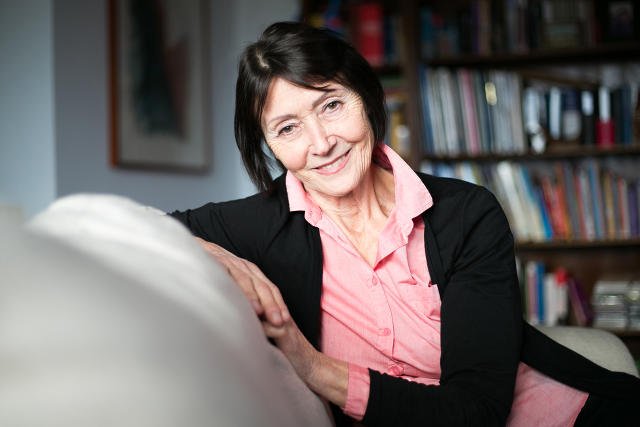 Ewa Woydyłło-Osiatyńska, dziś jeden z czołowych polskich terapeutów, swoją przygodę z psychologią rozpoczęła dopiero w wieku 45 lat