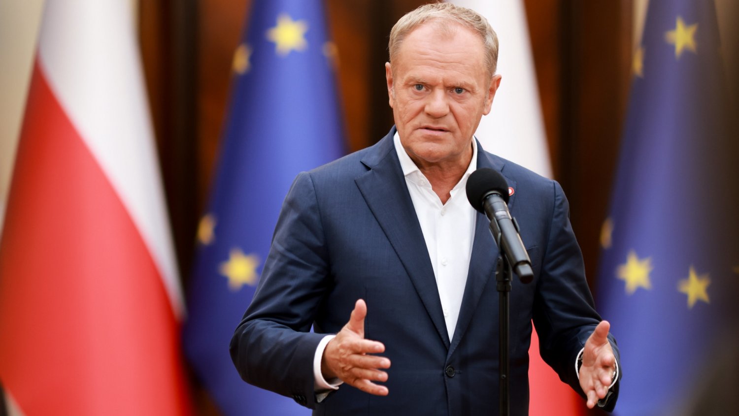 Na ambasadora USA w Polsce spadły gromy. Tusk jednak tonuje nastroje