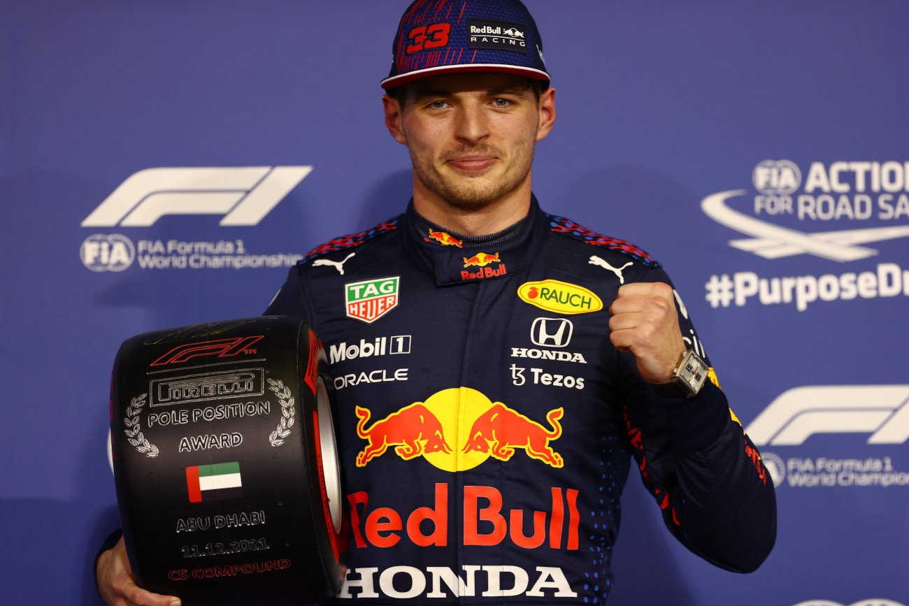 Max Verstappen wygrał kwalifikacje do decydującego o tytule mistrza świata Grand Prix w Abu Zabi.