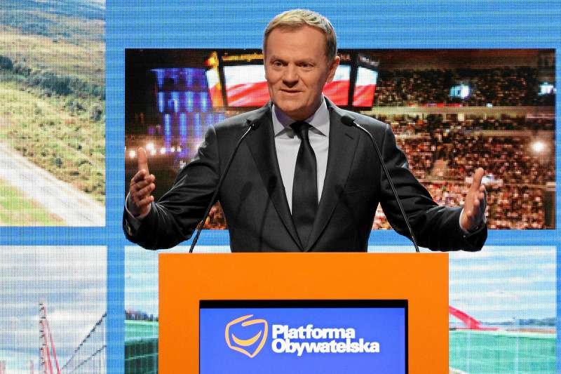 Jacek Żakowski broni Platformy Obywatelskiej i jej wydatków na wina, cygara i garnitury