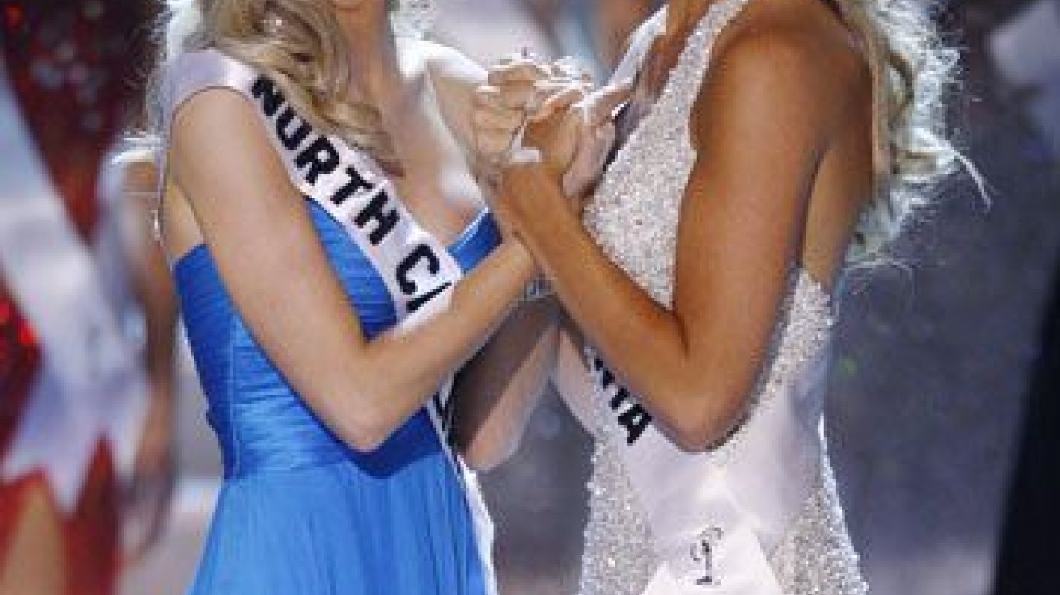 Która z pań właśnie dowiedziała się, że została Miss USA?
