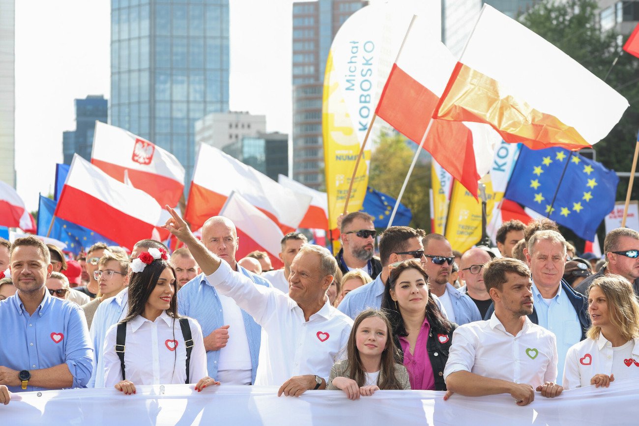 Karolina Lewicka: "Marsz, marsz… ku wyborom. Co wiemy na ostatniej prostej kampanii?"