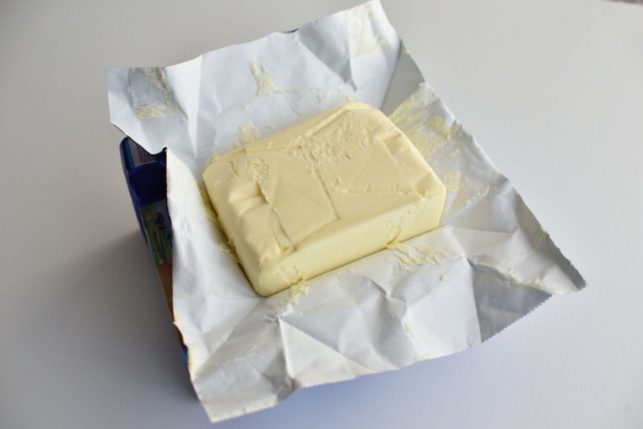 Tak zrobisz masło w domu. Potrzebujesz maksymalnie dwóch składników.