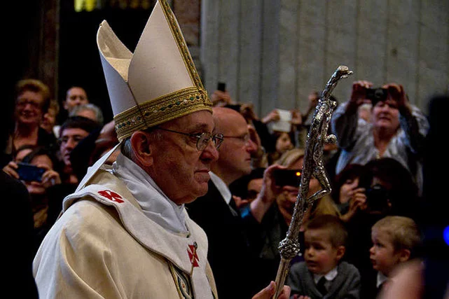 Papież nie kryje rozgoryczenia seksskandalem swojego pełnomocnika, którego dopuścił się lata temu w Urugwaju.