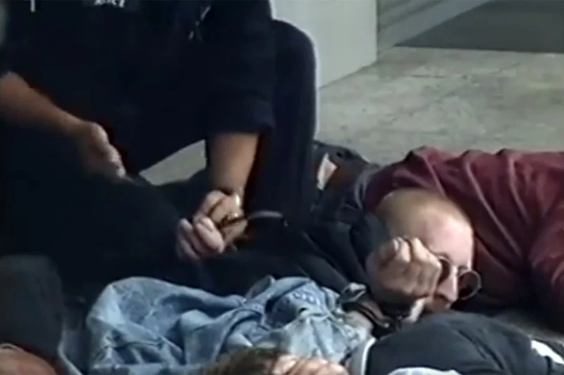 Ta akcja policji to wzór tego, jak radzić sobie ze skrajną prawicą.