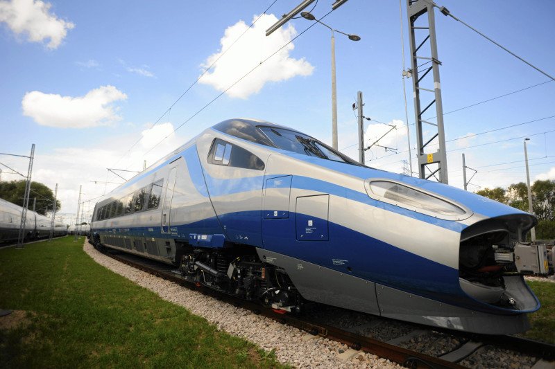 Pendolino pojadą z prędkością 200 km/h.