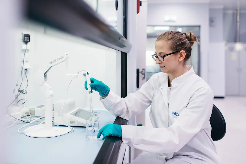 W Polsce leki produkuje m.in Servier, założona we Francji firma farmaceutyczna