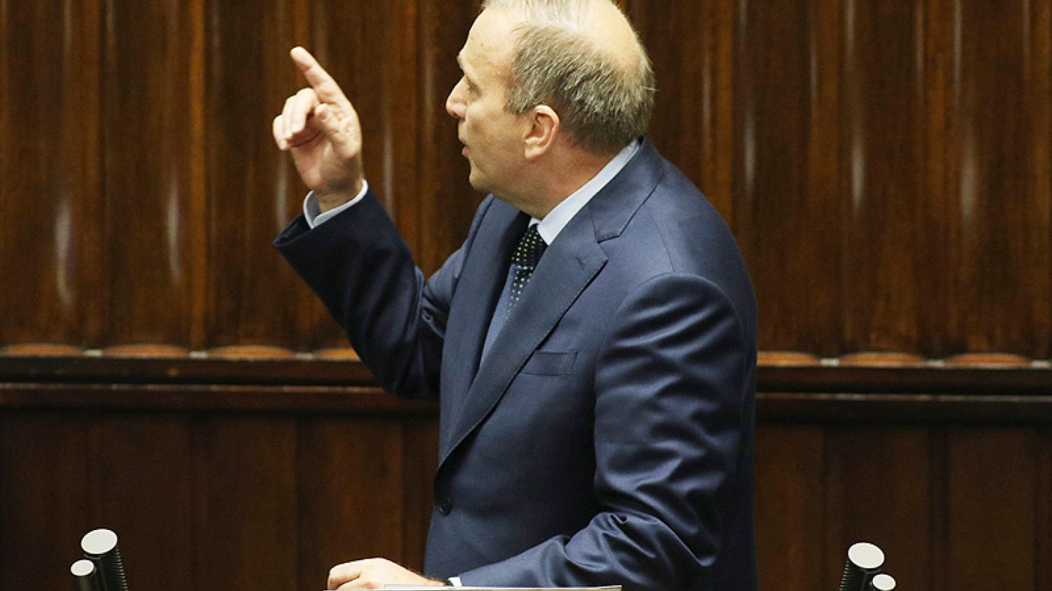 Przewodniczący PO Grzegorz Schetyna ostro starł się w Sejmie z prezesem PiS Jarosławem Kaczyńskim podczas debaty nad wotum nieufności wobec szefa MSWiA Mariusza Błaszczaka.