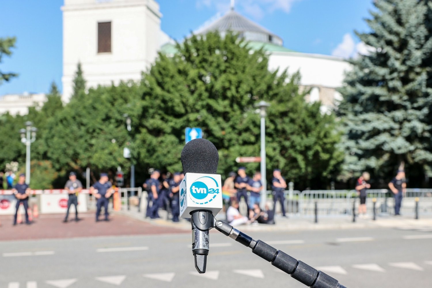 Po zawetowanie Lex TVN pozostaje jednak sprawa koncesji dla poszczególnych kanałów należących do Discovery.