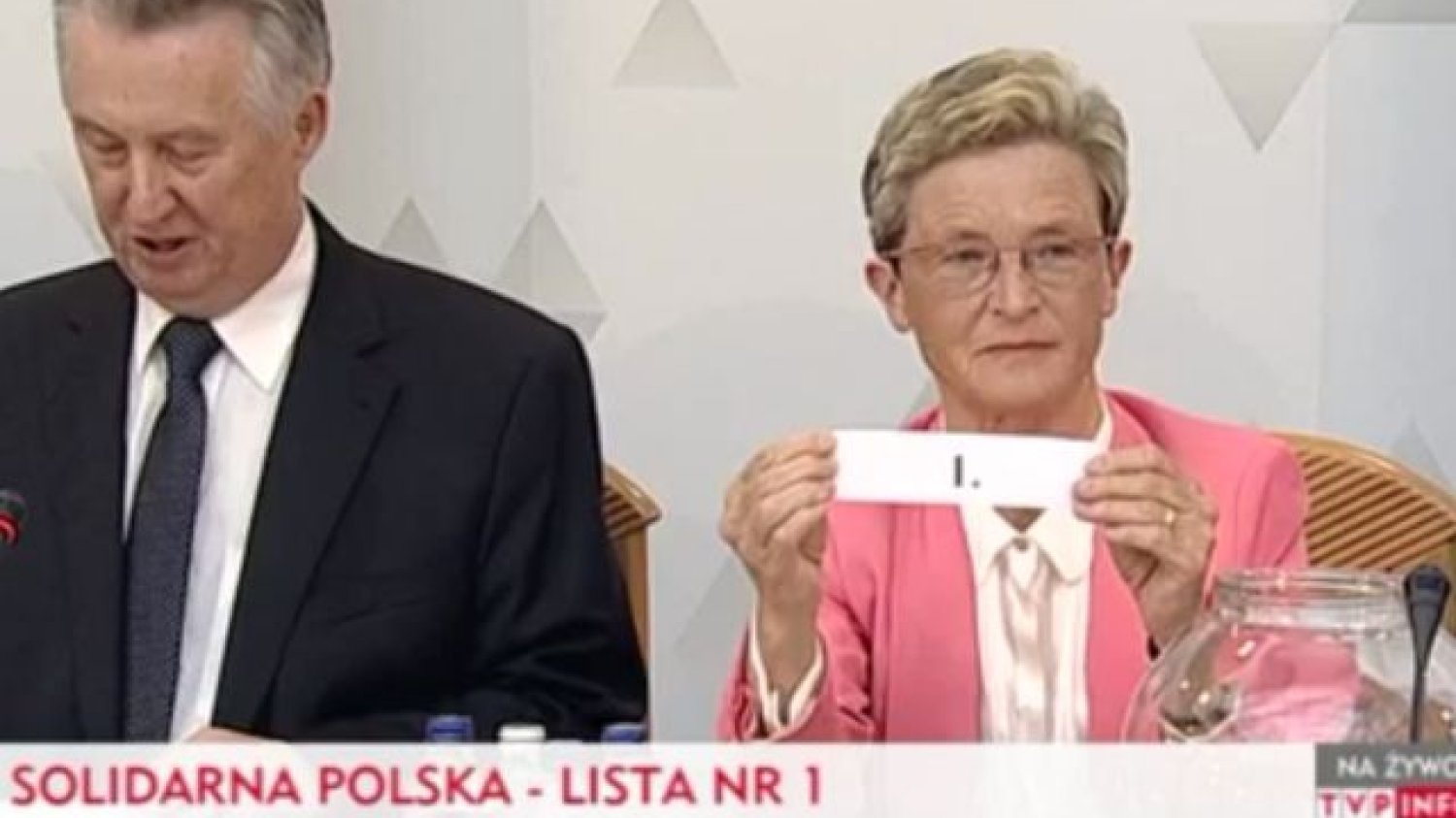 Numery list wyborczych dla wyniku nie mają żadnego znaczenia. Co innego dla partyjnych sucharów.