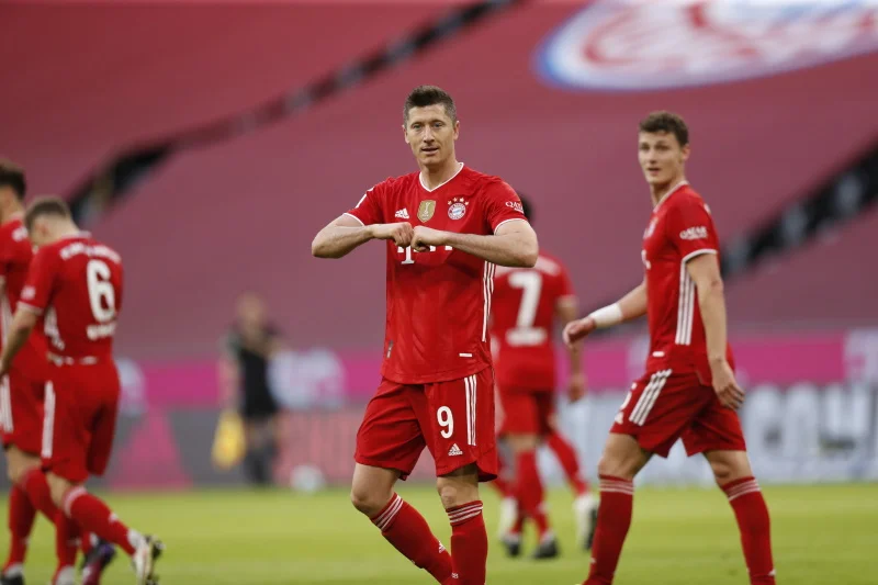 Robert Lewandowski nie będzie musiał pauzować i zagra w sobotę w Bundeslidze