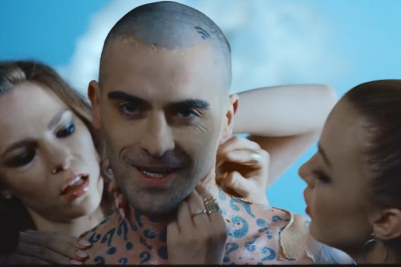 100 najlepiej sprzedających się płyt w Polsce w 2020. Polacy wybierają rap