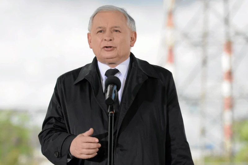 Budowa elektrowni w Ostrołęce stoi, ale karuzela kadrowa trwa.