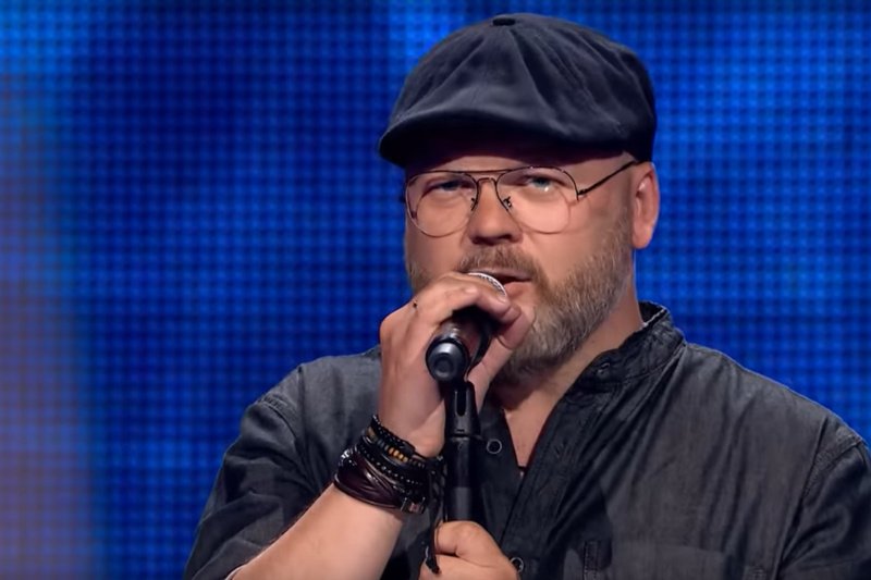 Tomasz Jasiński swego czasu dał się poznać jako uczestnik muzycznego show TVP "The Voice of Poland".