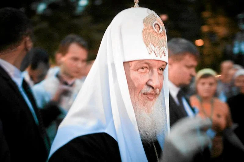 Patriarcha Cyryl straszy internetem