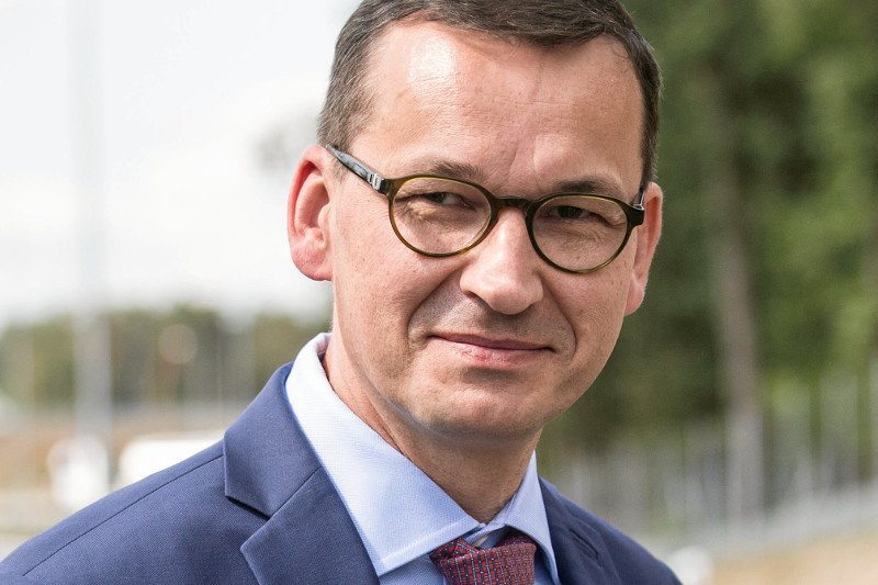 "Niestrudzony strażnik wolności i demokracji, człowiek zasad w polityce" – tak o zmarłym Johnie McCainie napisał Mateusz Morawiecki.