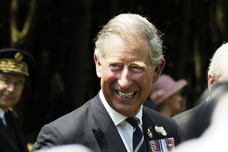 Koronacji Księcia Karola powinno towarzyszyć odczytywanie Koranu?