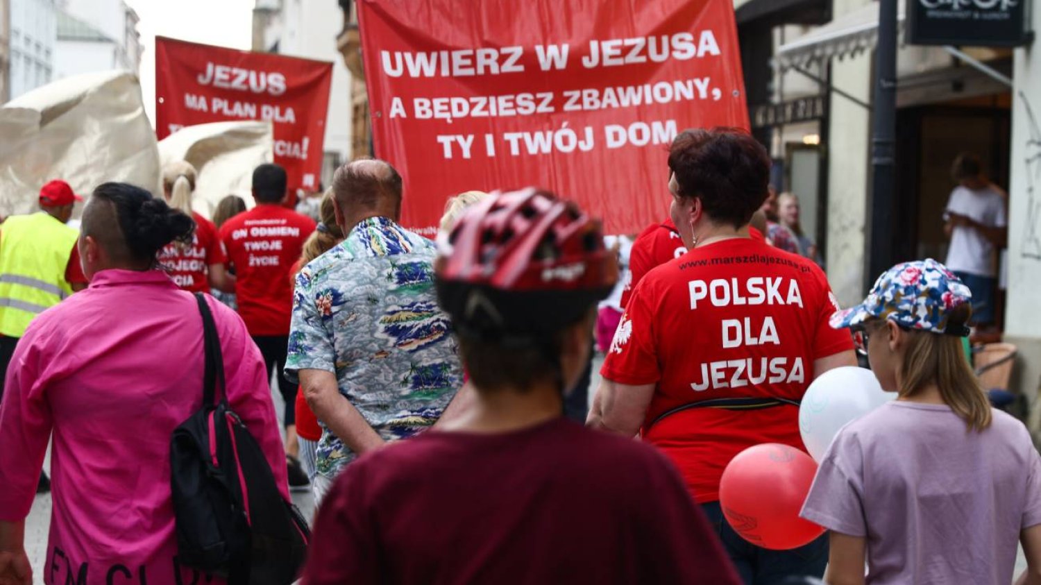 Marsz dla Jezusa, a w zaproszeniu dziecięca pornografia. Są zarzuty