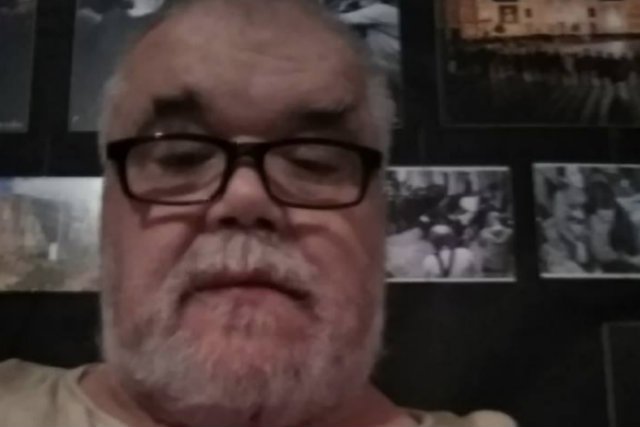 Maciej Bajkowski, lider Obywateli Solidarnie w Akcji, padł ofiarą brutalnego pobicia pod Sejmem. Niestety, policja przybyła dopiero po 20 minutach.