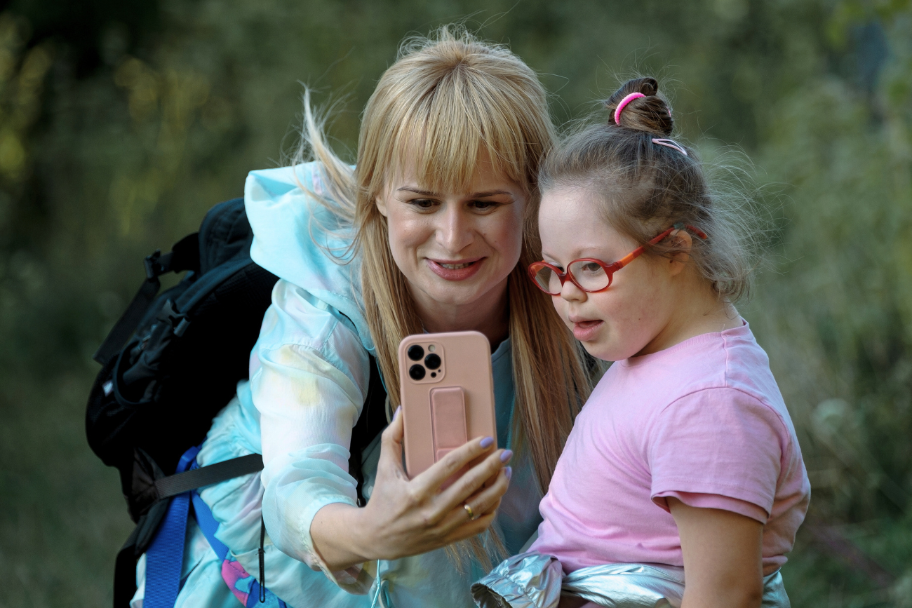 "Matki Pingwinów" opowiedzą o rodzicach dzieci z atypowością i niepełnosprawnością