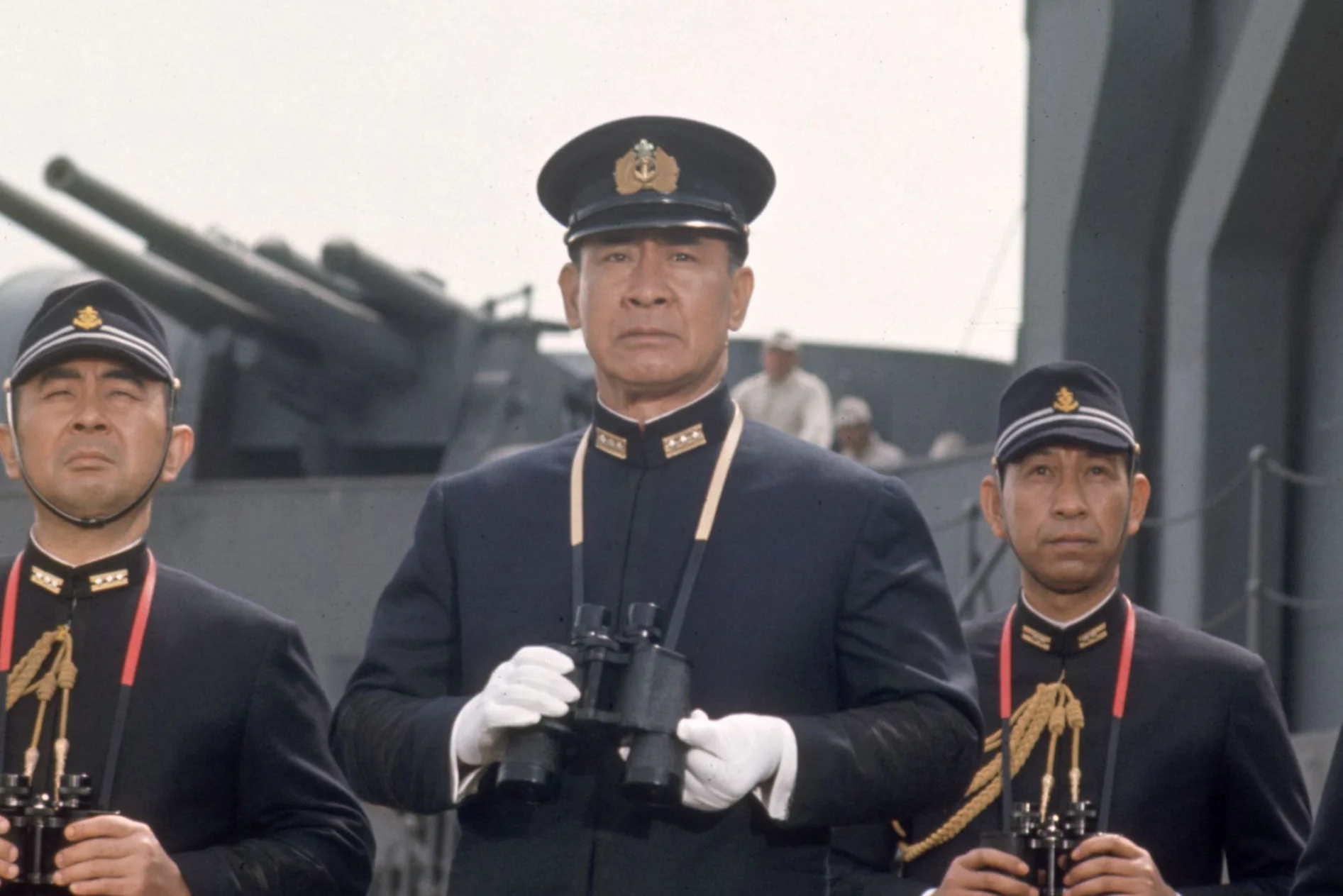 So Yamamura jako admirał Isoroku Yamamoto w filmie "Tora! Tora! Tora!".