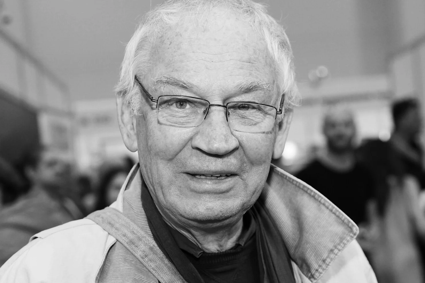 Nie żyje Leszek Długosz. Poeta, aktor i pieśniarz miał 82 lata. Nie żyje Leszek Długosz. Poeta, aktor i pieśniarz miał 82 lata.