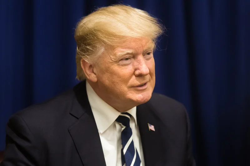 Pomarańczowy odcień skóry to jedna z wizytówek prezydenta USA.