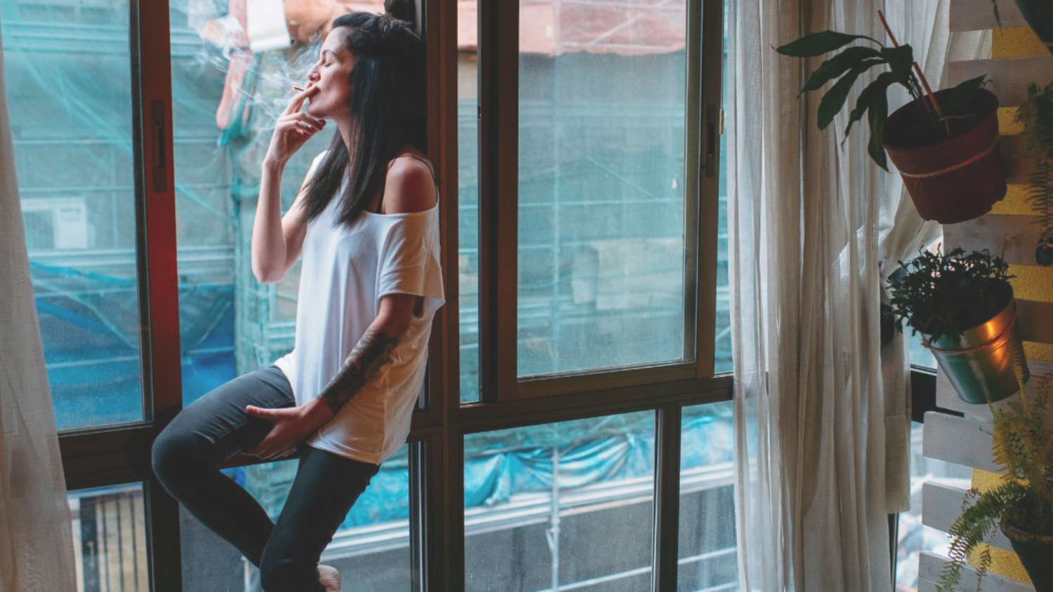 Jak rzucić palenie? Ekspert: To trudniejsze niż rzucenie picia alkoholu