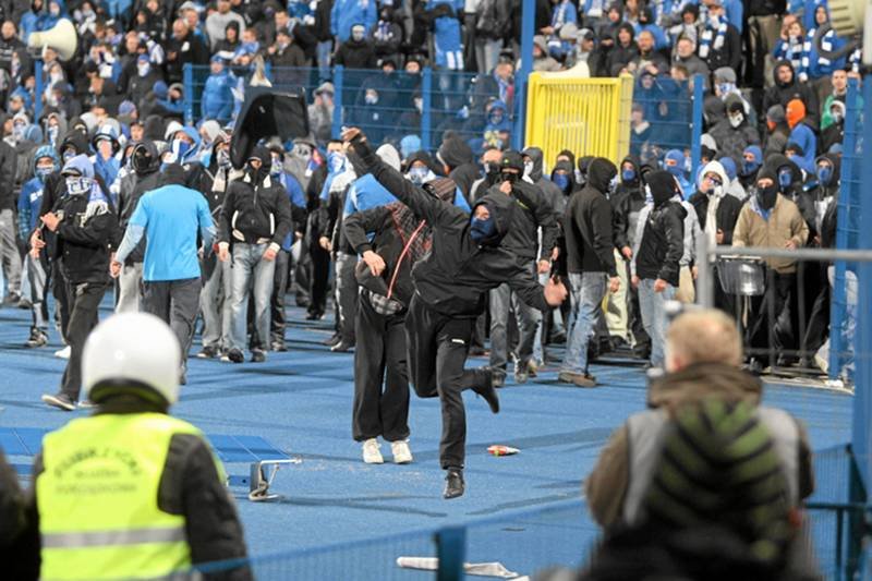 Zamieszki po słynnym finale Pucharu Polski Legia - Lech w Bydgoszczy