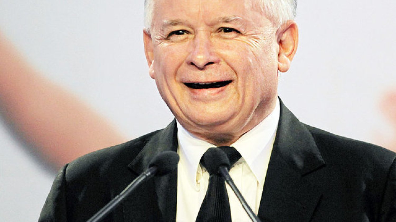 PiS liderem w sondażu IBRiS już drugi miesiąc z rzędu.