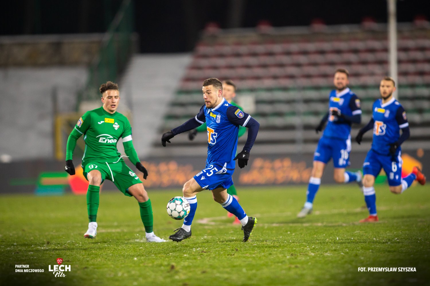 Lech Poznań walczył z Radomiakiem Radom w temperaturze -12 stopni Celsjusza