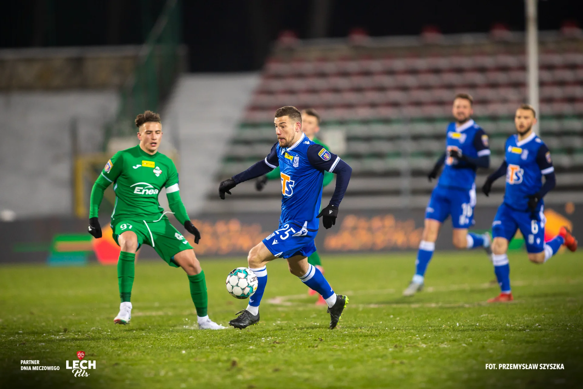 Lech Poznań walczył z Radomiakiem Radom w temperaturze -12 stopni Celsjusza