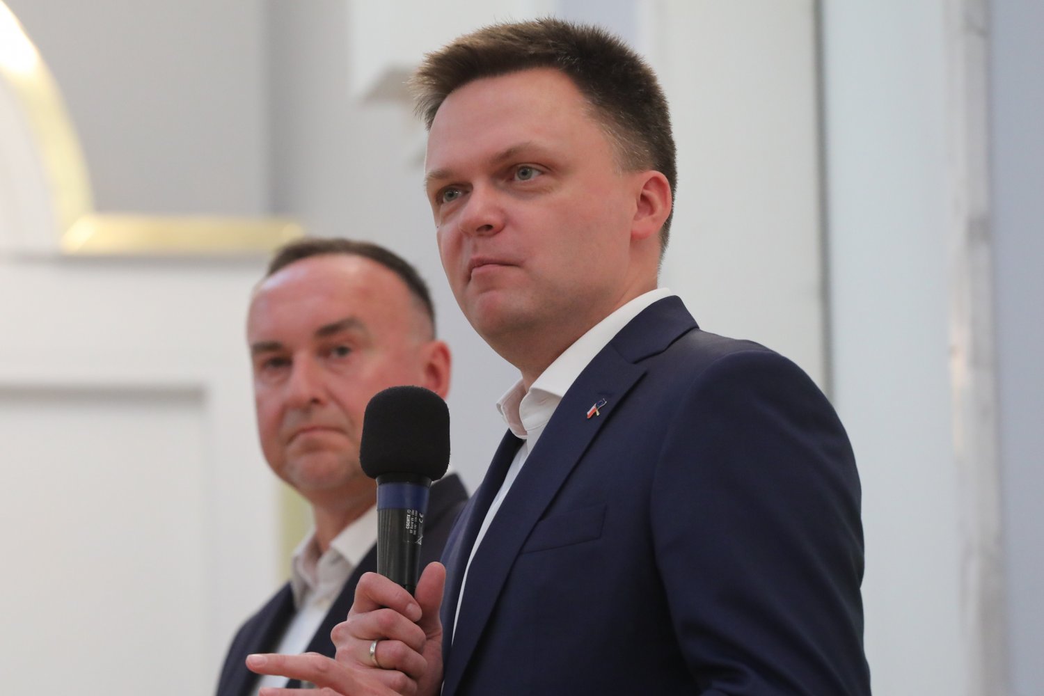 Szymon Hołownia przedstawił plan, który miałby doprowadzić do relatywnie szybkiego upadku władzy PiS.