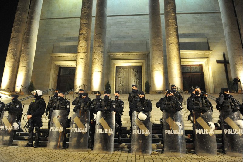 Policjanci z Katowic: Dziewczyny, jesteśmy z wami!