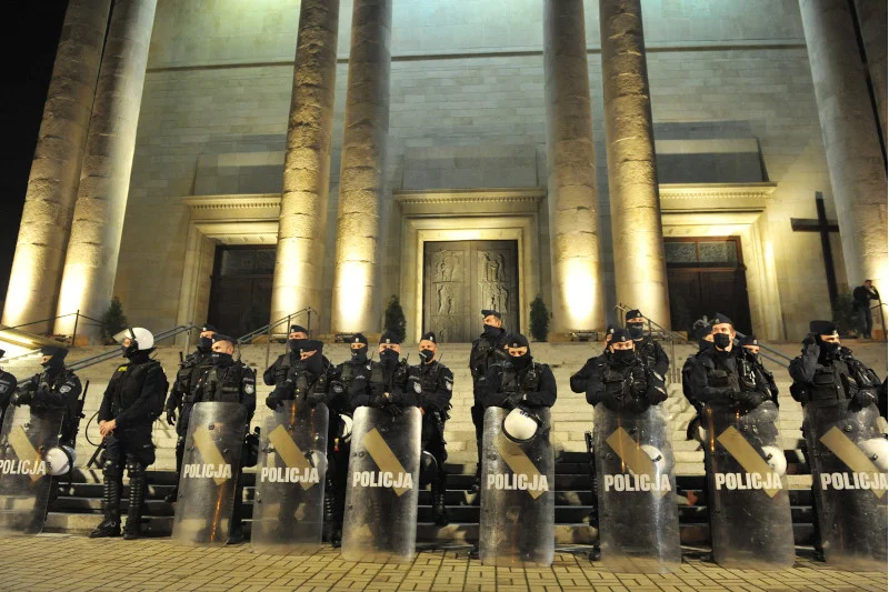 Policjanci z Katowic: Dziewczyny, jesteśmy z wami!