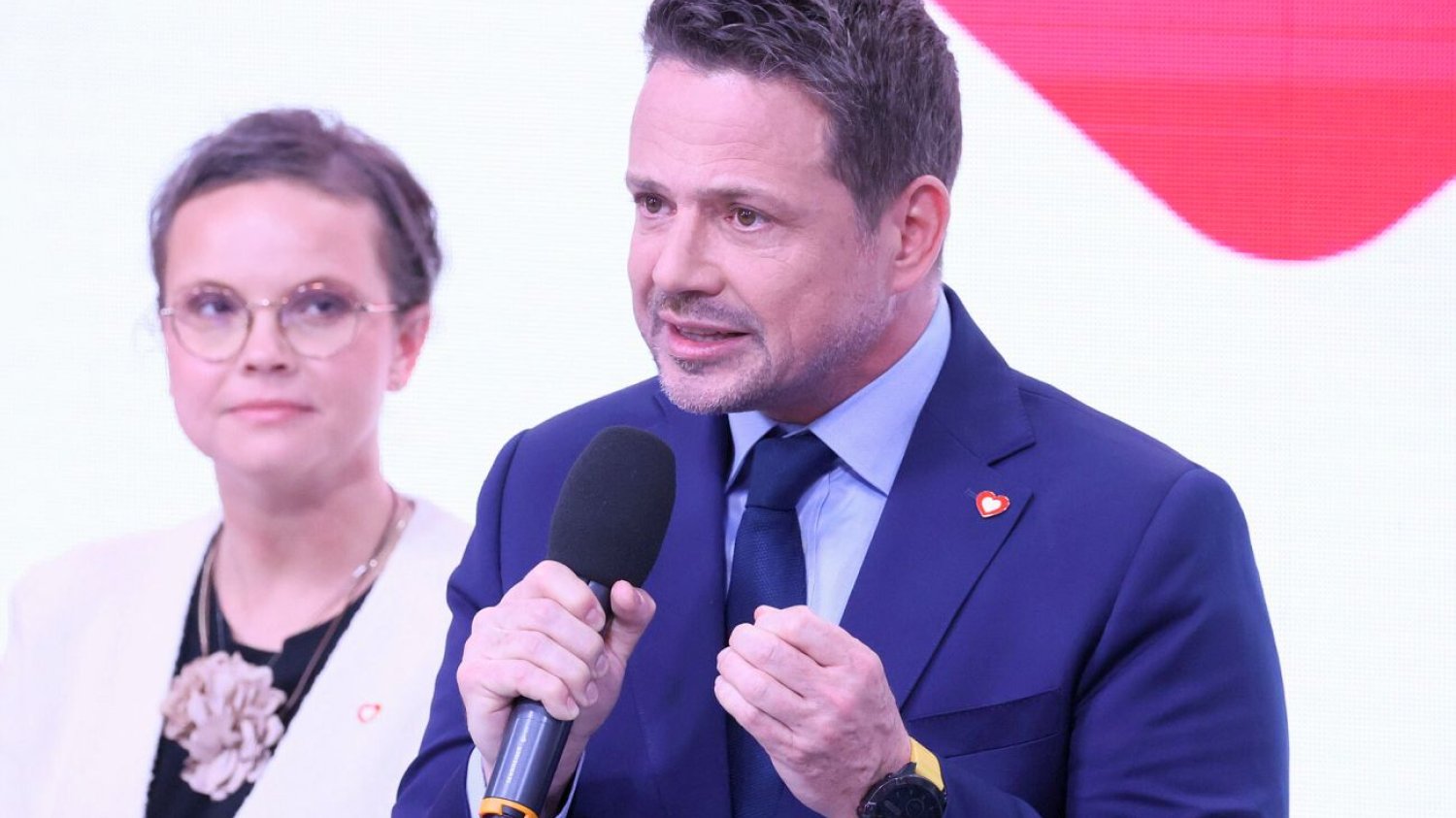 Trzaskowski w Kielcach zdradził, że sztabowcy radzili mówić mu o... majonezie Trzaskowski w Kielcach zdradził, że sztabowcy radzili mówić mu o... majonezie