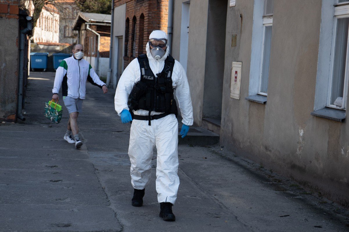 Donald Trump twierdził, że na zmniejszenie się epidemii koronawirusa będzie miała cieplejsza temperatura. Innego zdania są naukowcy.