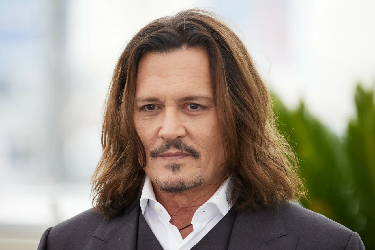 Johnny Depp pokaże swój film na Festiwalu Filmowym w Wenecji. Johnny Depp pokaże swój film na Festiwalu Filmowym w Wenecji.