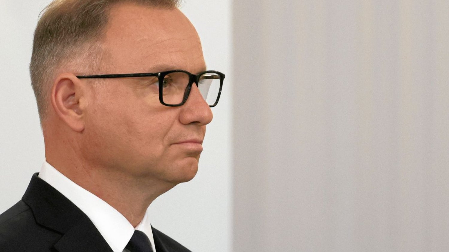 Donald Tusk dziękował ministrom. Andrzej Duda czuł wbijane w niego szpile Andrzej Duda nasłuchał się uszczypliwości w Pałacu Prezydenckim