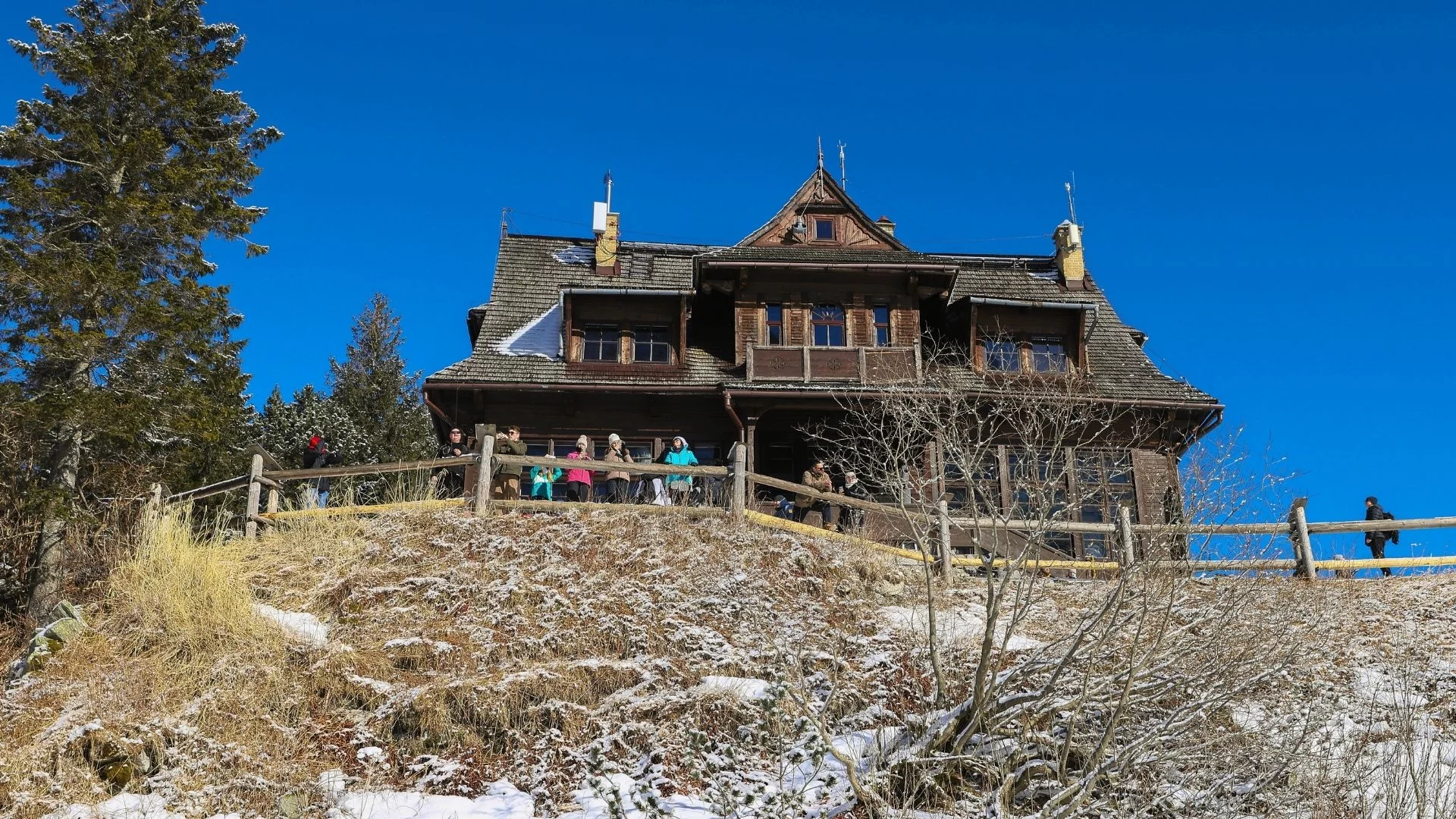 Turyści skuci nad Morskim Okiem. Awantura w Tatrach z kradzieżą w tle