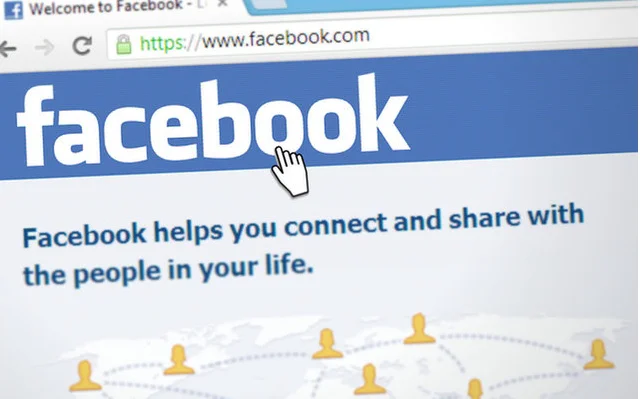 Fronda zaleca unikanie Facebooka.
