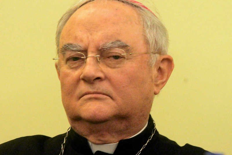 Abp Henryk Hoser przyznaje, że czasem myśli, że niewierzący powinni płacić podatki na Kościół katolicki