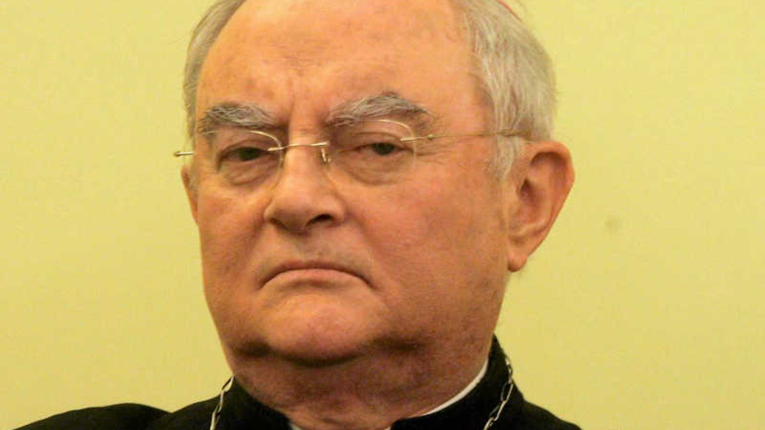 Abp Henryk Hoser przyznaje, że czasem myśli, że niewierzący powinni płacić podatki na Kościół katolicki