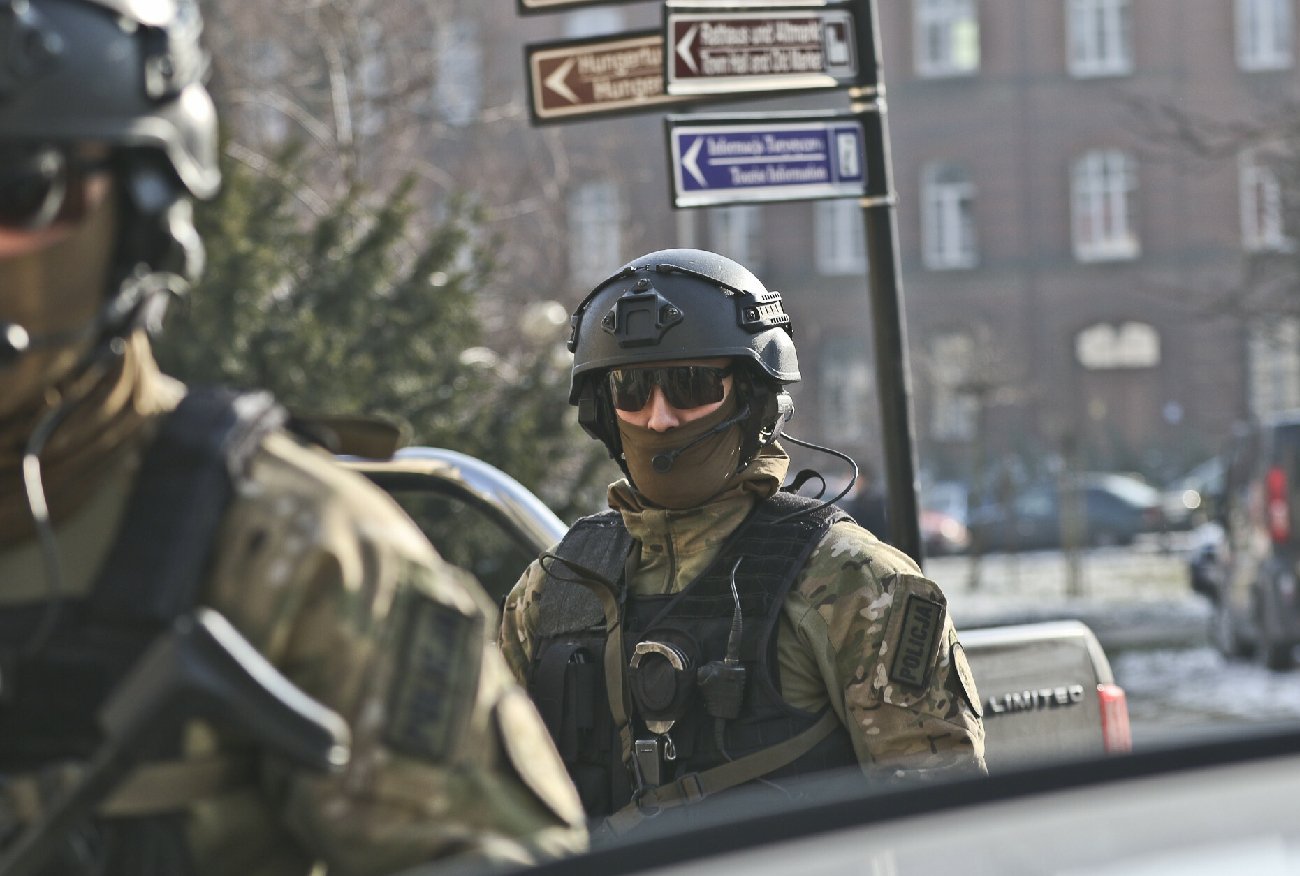 Ćwiczenia "Wolf-Ram-23". Do policji i FBI dołącza straż pożarna.