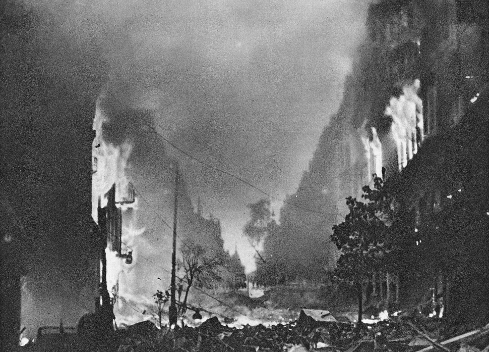 Ulica Marszałkowska w ogniu podczas Powstania Warszawskiego