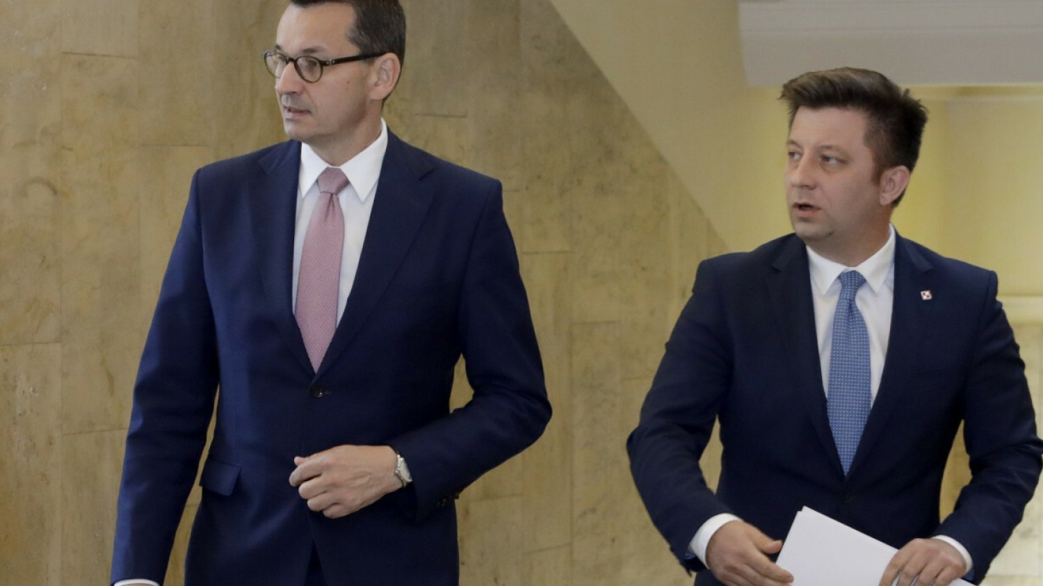 Wypłynęły kolejne wiadomości w tzw. aferze e-mailowej Dworczyka.