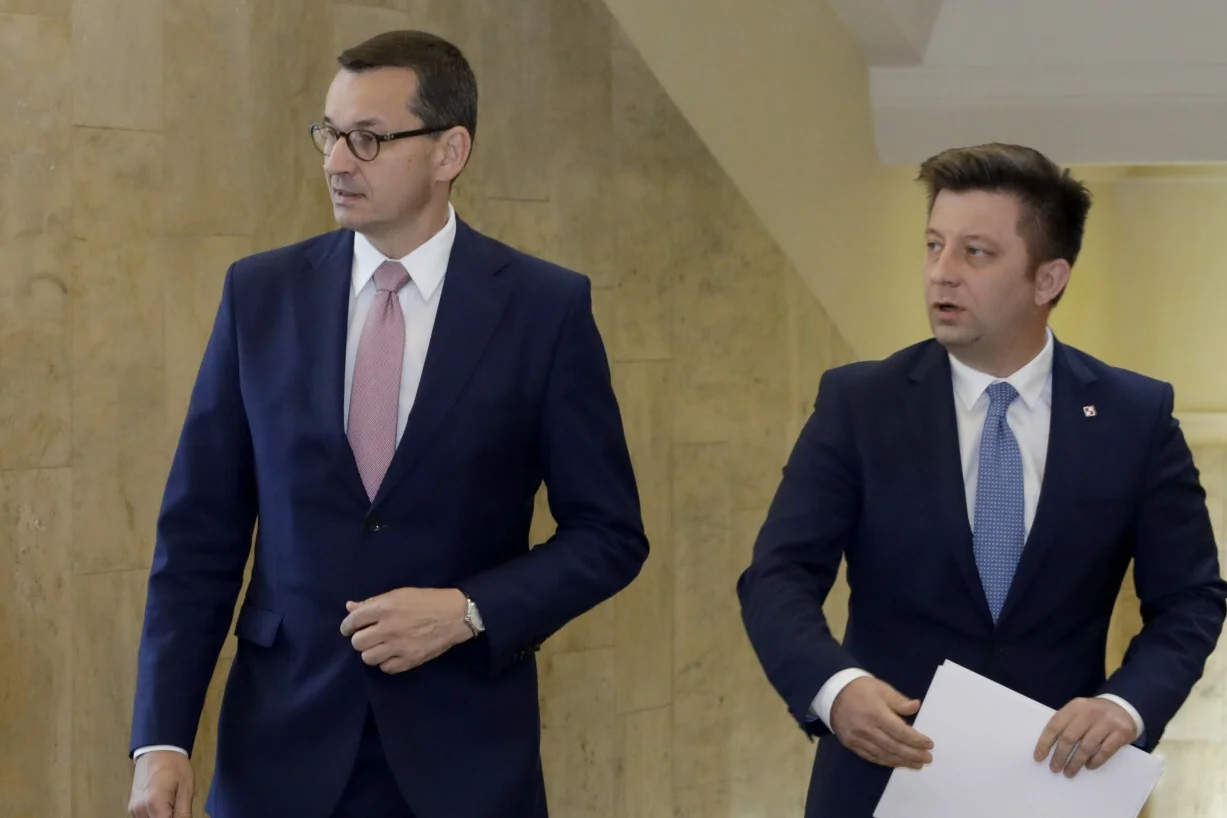 Wypłynęły kolejne wiadomości w tzw. aferze e-mailowej Dworczyka.