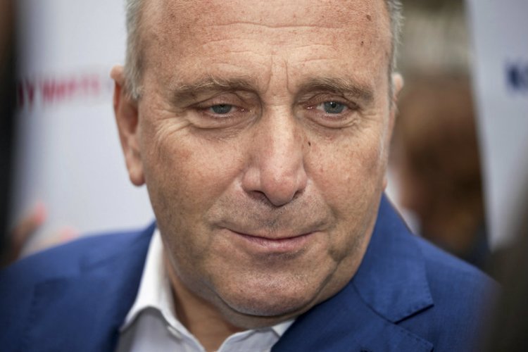 Grzegorz Schetyna zrzucił winę za poranne głosowanie na swoich kolegów.