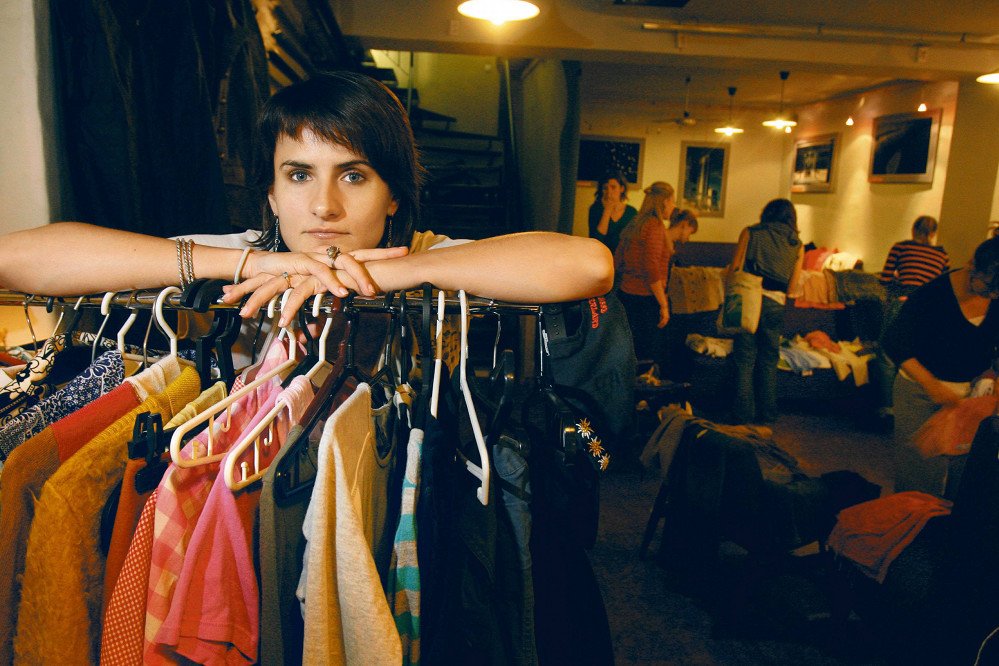 Jedna z pierwszych, oficjalnych wymian ubrań - Dzień Ciucha na Chłodnej 25, 2006 rok