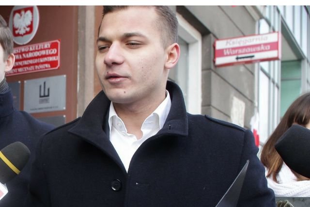 Mateusz Pławski nie jest już rzecznikiem Młodzieży Wszechpolskiej, poinformował Ryszard Czarnecki w RMF FM.